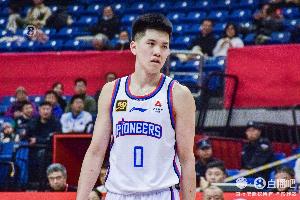 尽力了！林庭谦24中13&amp;5记三分空砍34分8板9助3断 上半场24分