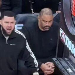 开云-北伐！8连胜灭火！杜兰特骂申京！还不补强？